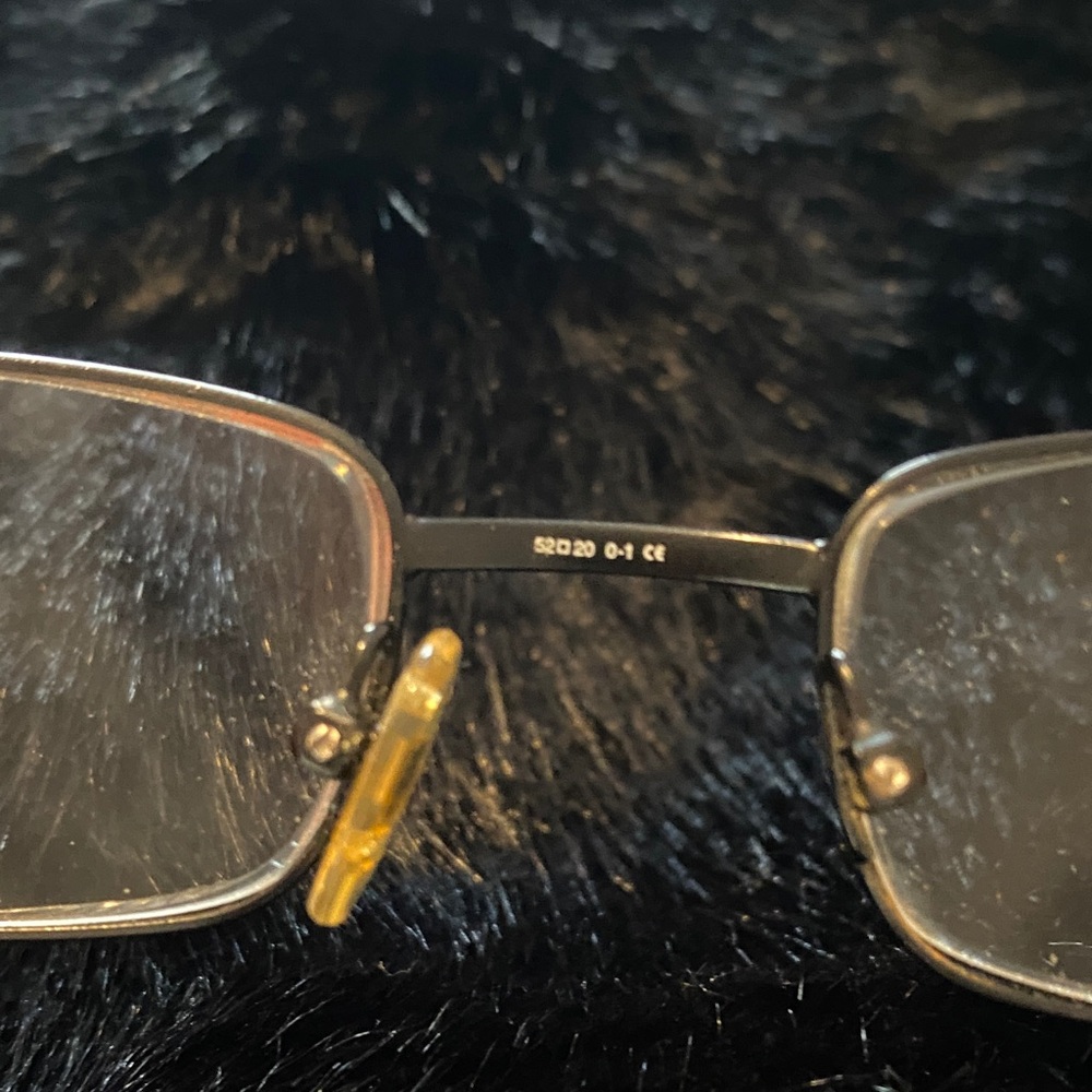 Gucci Rectangular Metal Frame Glasses in Black wi… - image 7